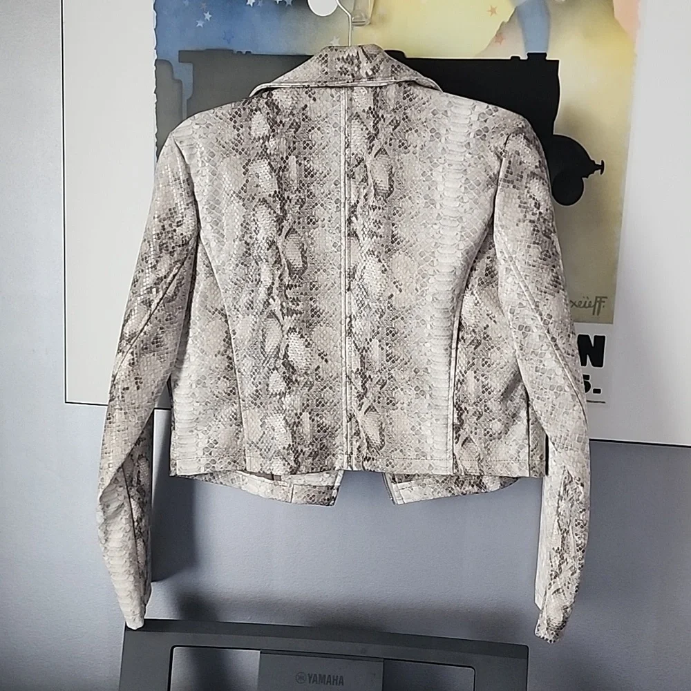 Snakeskin Jacket - Picture 7 of 9
